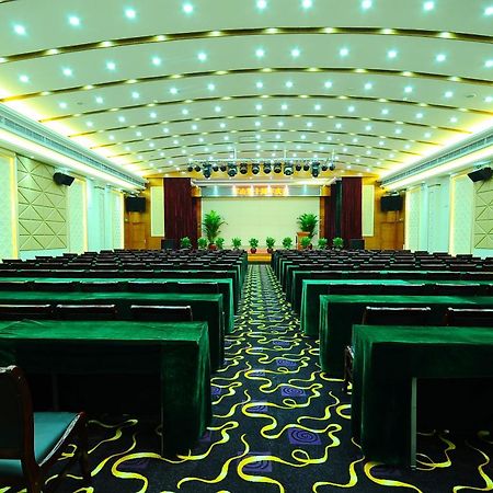 Guangzhou Junshan Hotel - Shuttle Bus For Canton Fair Ngoại thất bức ảnh