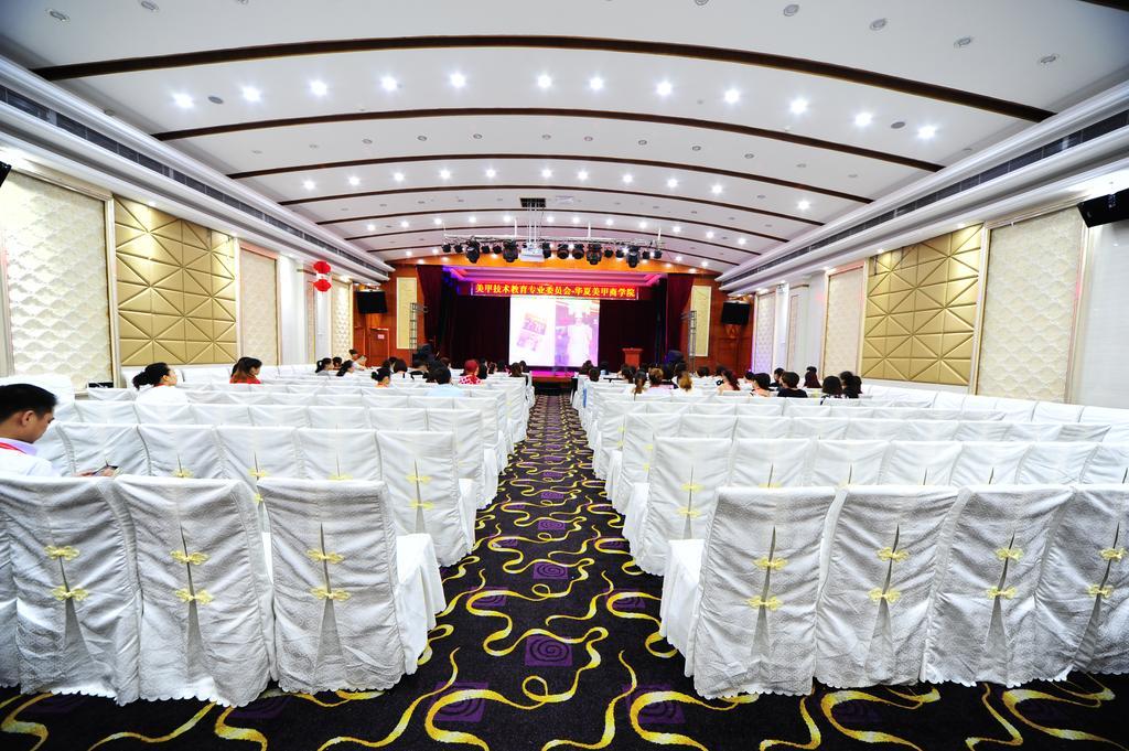 Guangzhou Junshan Hotel - Shuttle Bus For Canton Fair Ngoại thất bức ảnh