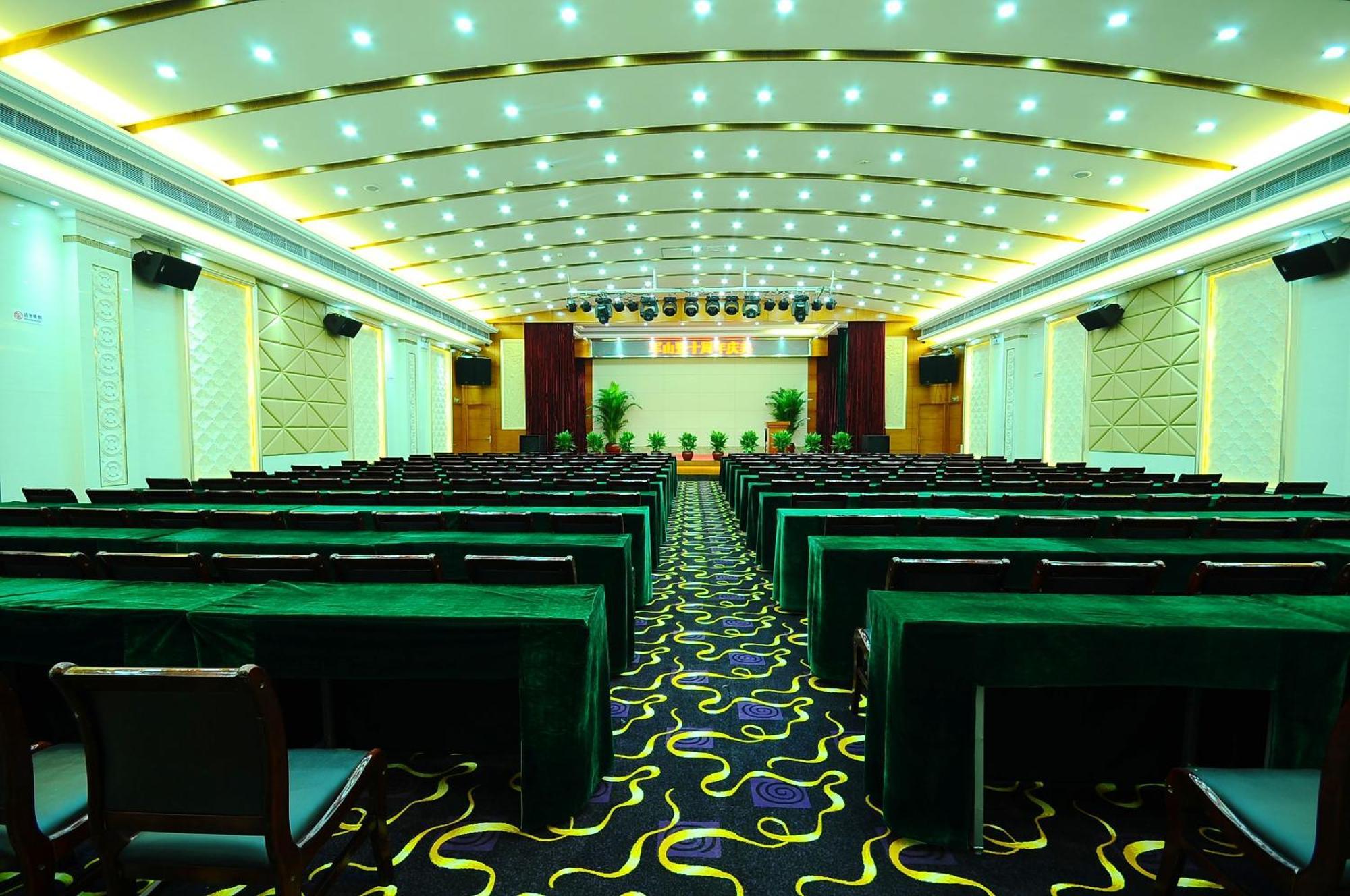 Guangzhou Junshan Hotel - Shuttle Bus For Canton Fair Ngoại thất bức ảnh