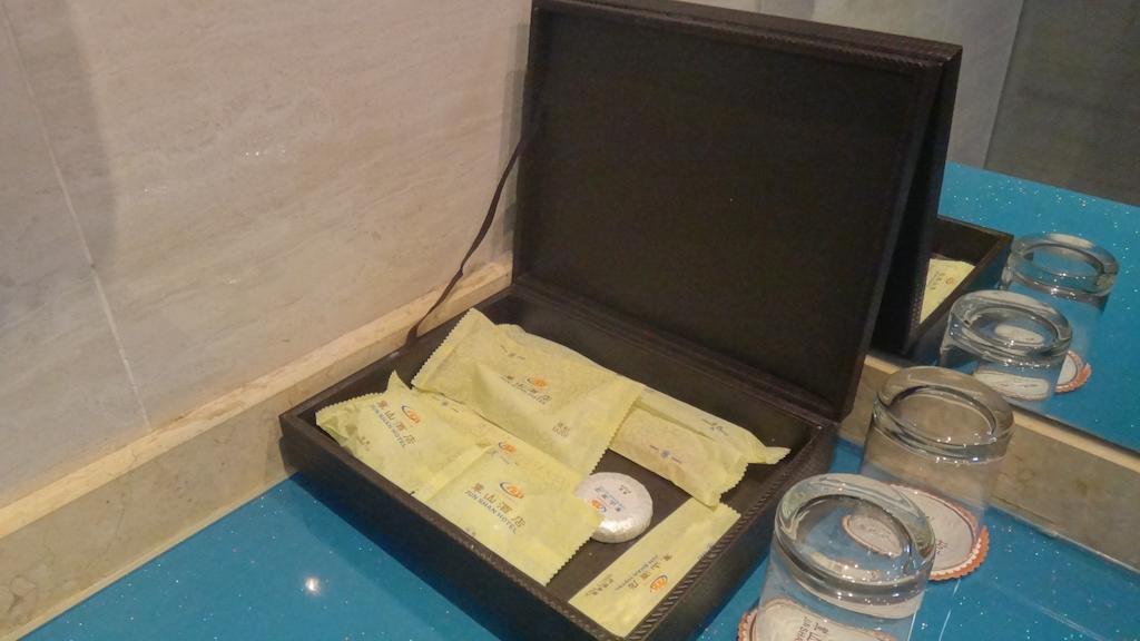Guangzhou Junshan Hotel - Shuttle Bus For Canton Fair Ngoại thất bức ảnh